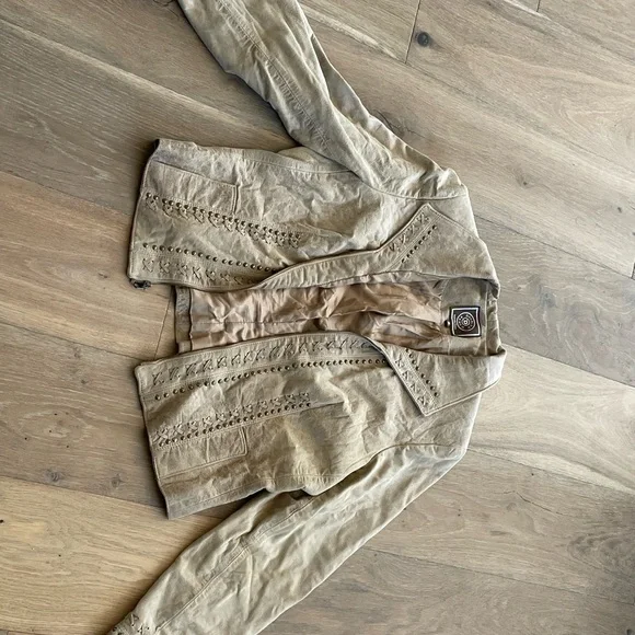 Double D Ranch Taupe Suede Jacket Whipstitch Studs - Picture 4 of 16